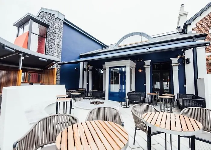 New Lisburn Road Apartment - Free Parking