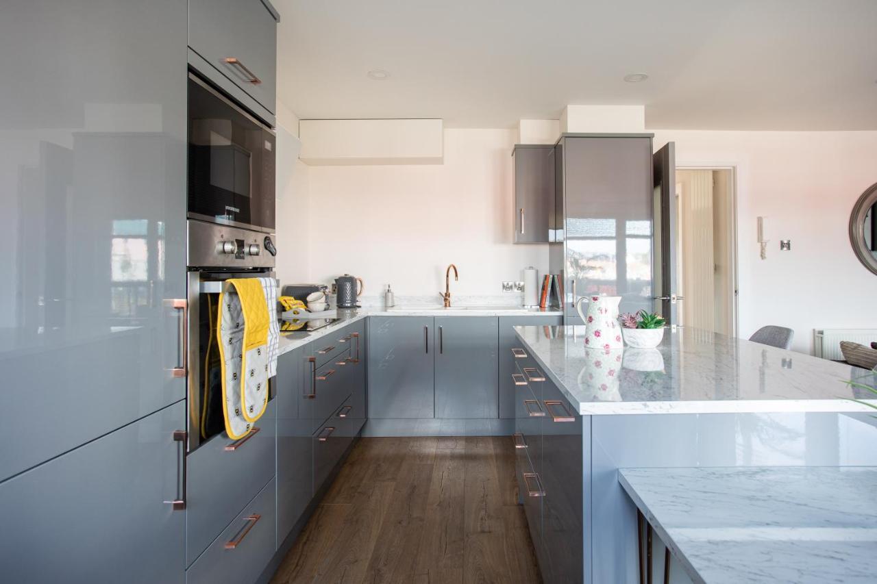 New Lisburn Road - Free Parking Appartement