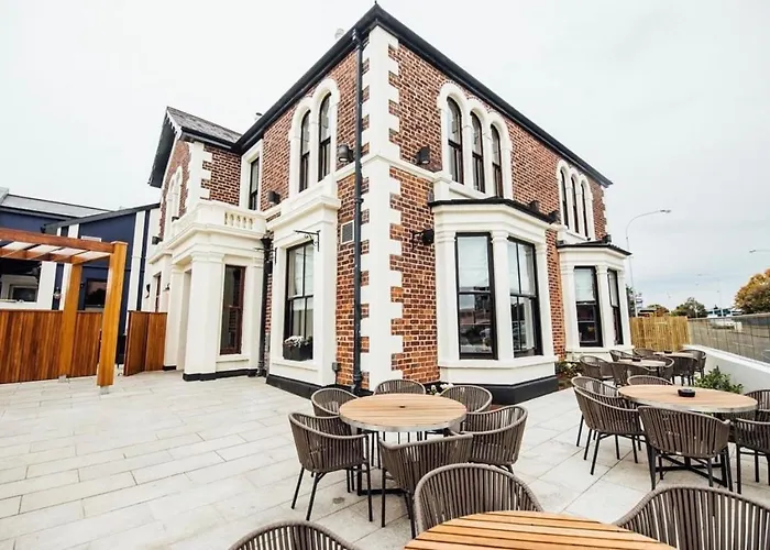 New Lisburn Road Apartment - Free Parking